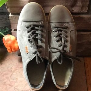 Ecco taupe soft leather sneaker size 45 ( US 11 - 11.5)